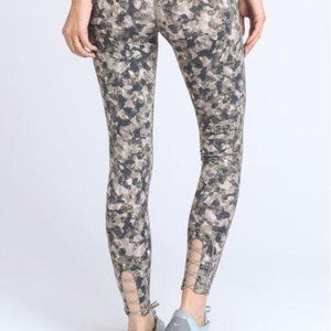 Camo Print Yoga Legging